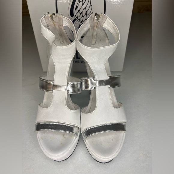 KELTON THE WINGS WOMENS WHITE WEDGES SZ EU 39 - Picture 3 of 10